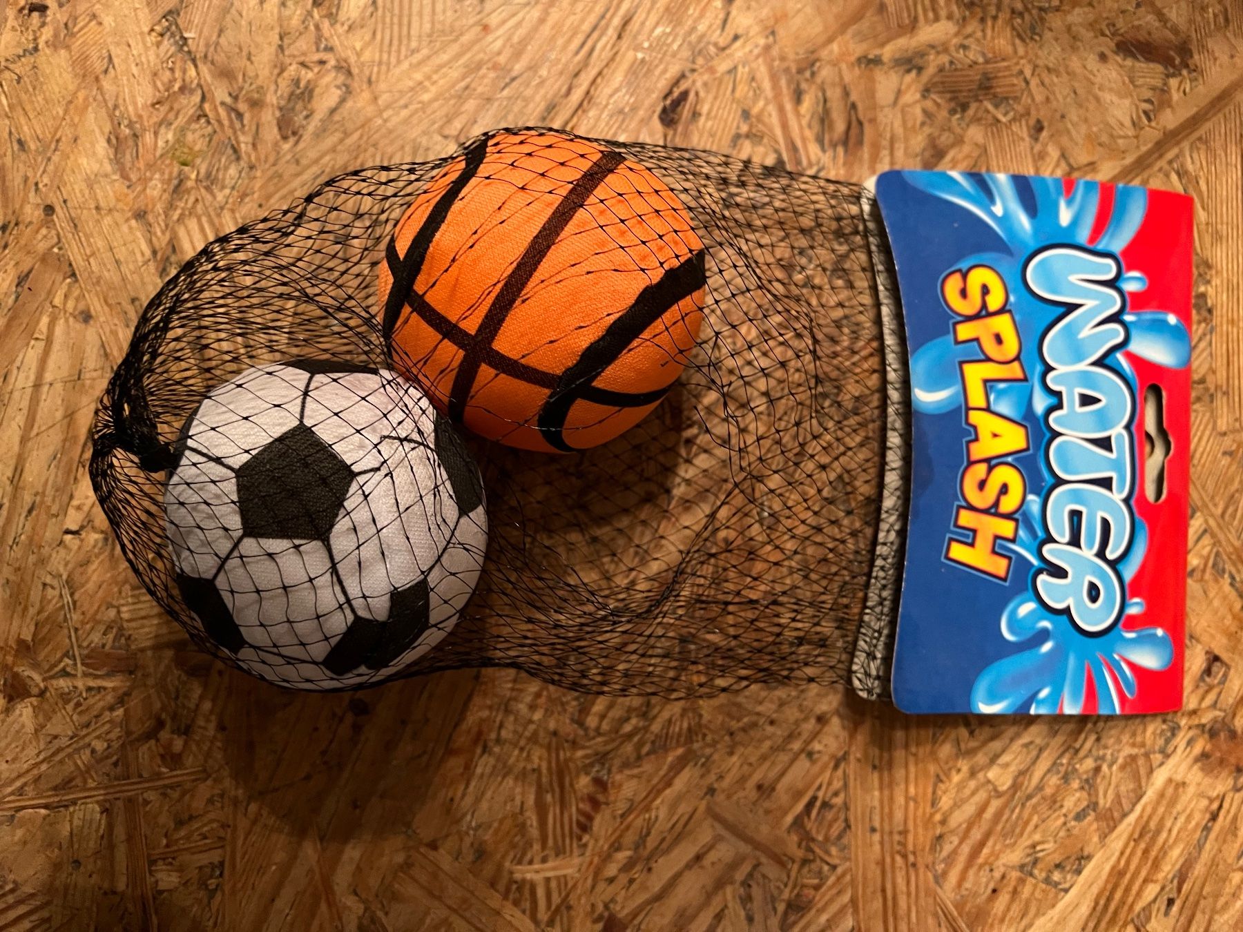 Giocattoli: Wasserspielsachen – Usato da Strada venduto da Betflo 2