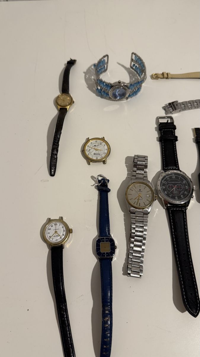 Orologi: 15 Armband Uhren  – Difettoso da Däniken SO venduto da sunnyresales 1