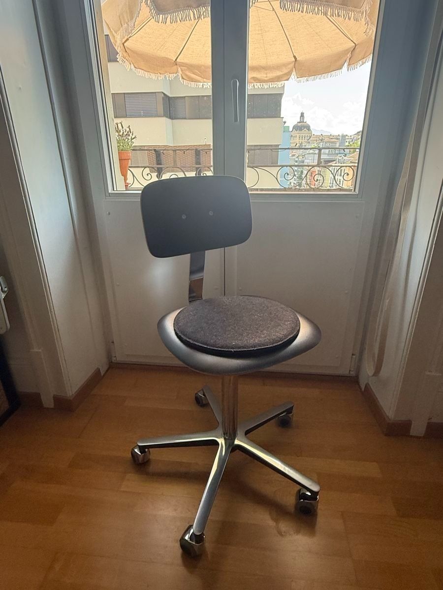Embru Stühle: Bürostuhl Atelier 2100 - Christophe Marchand Design – Gebraucht aus Uetendorf von Pole8 2