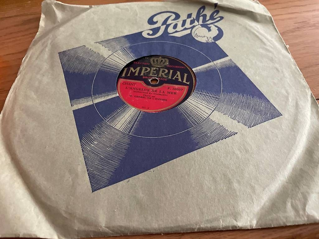 Dischi in vinile: 10 ddisques 78 tours avec pochettes – Usato da Colombier NE venduto da Boy48 4