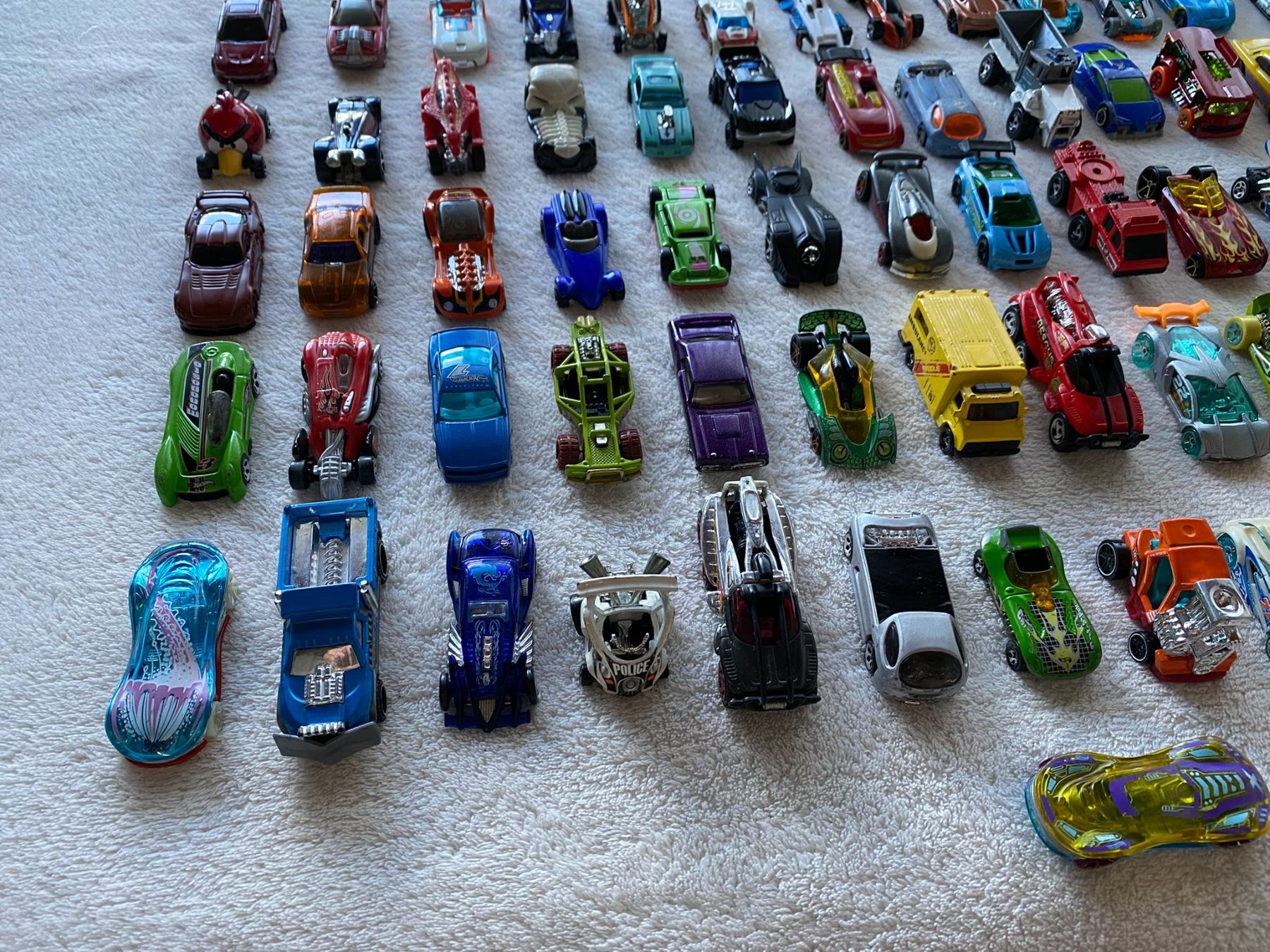 Hot Wheels Giocattoli: Sammlung 85 Hot Wheels Spielzeugautos – Usato da Spiez venduto da Mlandcruiser 1