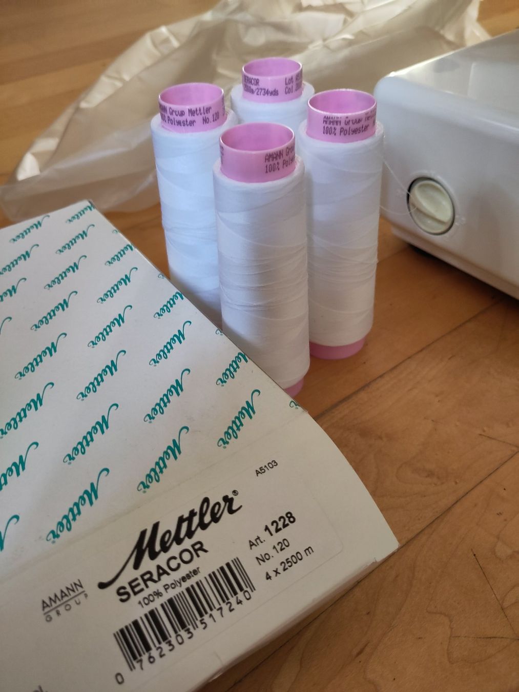 Bernina Macchine da cucire: Overlock Bernina 700D – Usato da Vordemwald venduto da rednose75 2