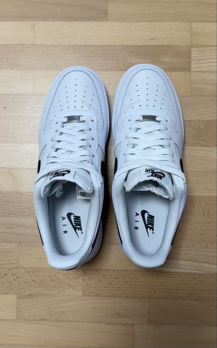 Nike Scarpe da uomo: Nike Air Force 1 White Tech gr 43 – Nuovo (secondo la descrizione) da Muhen venduto da mauyo 4