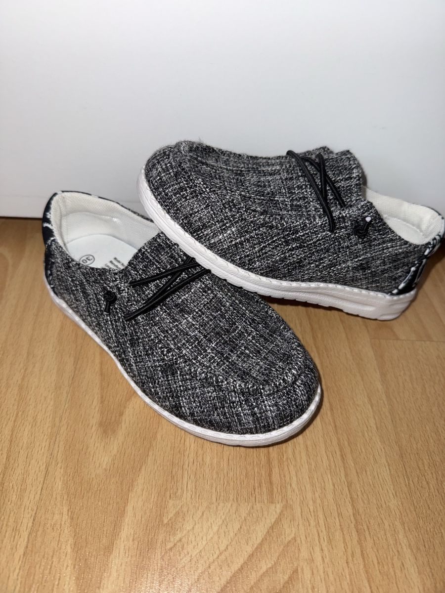 Scarpe per ragazzi: Coole leichte JungenSchuhe, Grösse 30, neu – Nuovo (secondo la descrizione) da arbon venduto da auri4
