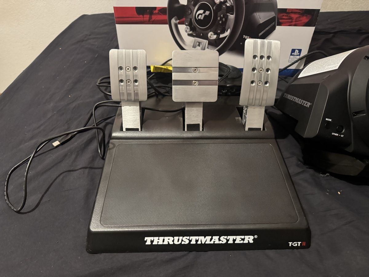 Thrustmaster T-GT II PS5/PS4 – Top Zustand – OVP – 3 Pedale (Gebraucht ...