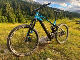 Mondraker Crafty R  Bosch Performance Line CX  nur 450 km