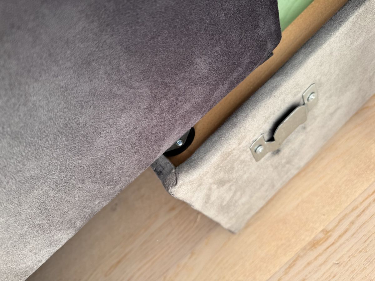 Sofas: Sofa mit Bettfunktion, dunkelgrau, wird entsorgt bis 31.7.26 – D'occasion à Frasnacht par Falo03 4