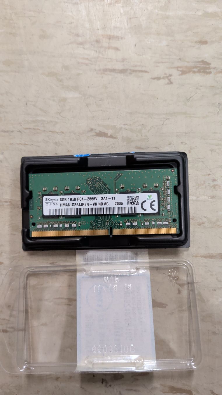 Dell Memoria / RAM: Dell Laptop RAM upgradekit 8GB – Usato da St. Niklausen LU venduto da Sebastian-D