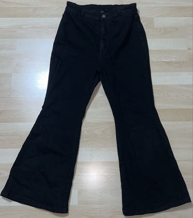 Schwarze Schlaghose Damen, Cider Curve