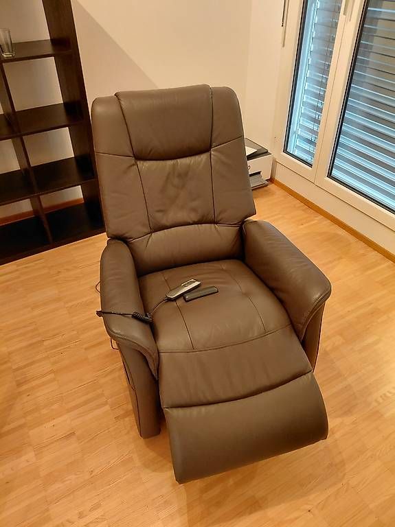 Fauteuils: Ledersessel zu verkaufen – D'occasion à Willisau par B.Meier