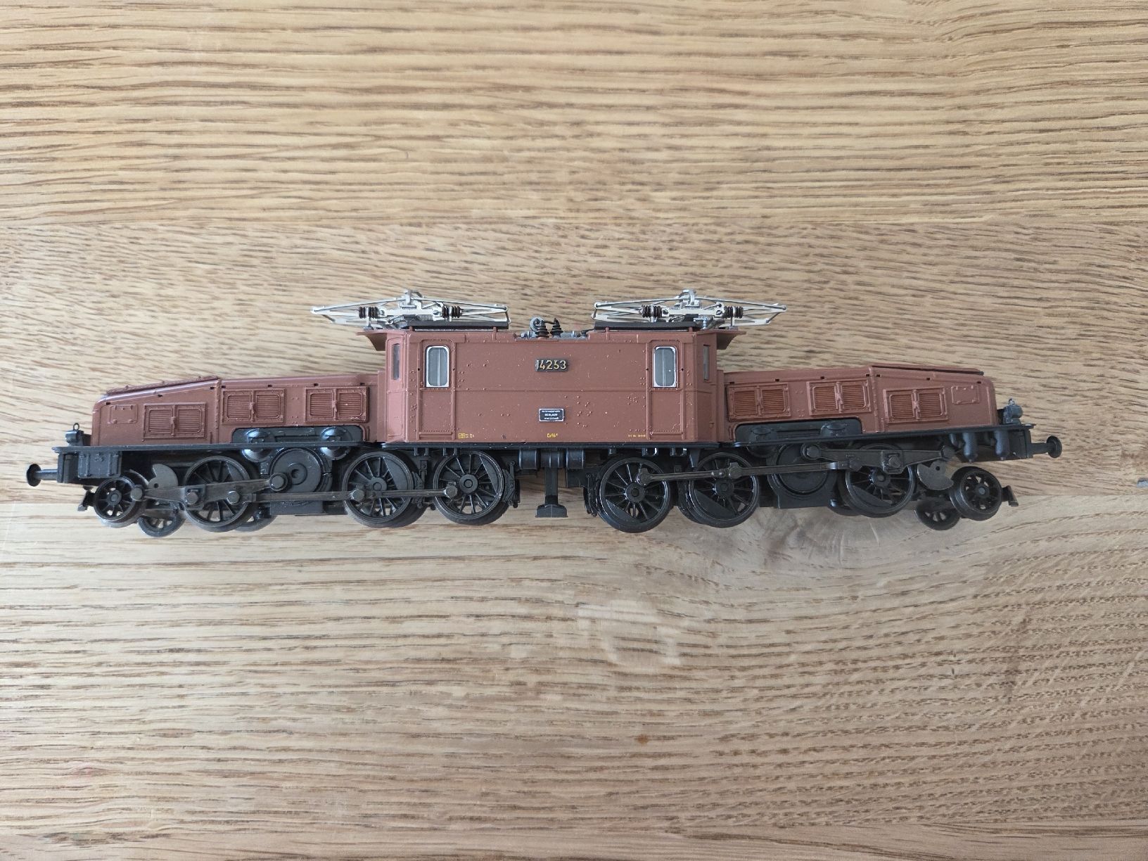 Roco Modellini di ferrovie: Roco Krokodil SBB Ce 6/8 braun – Usato da Berikon venduto da TopLok1