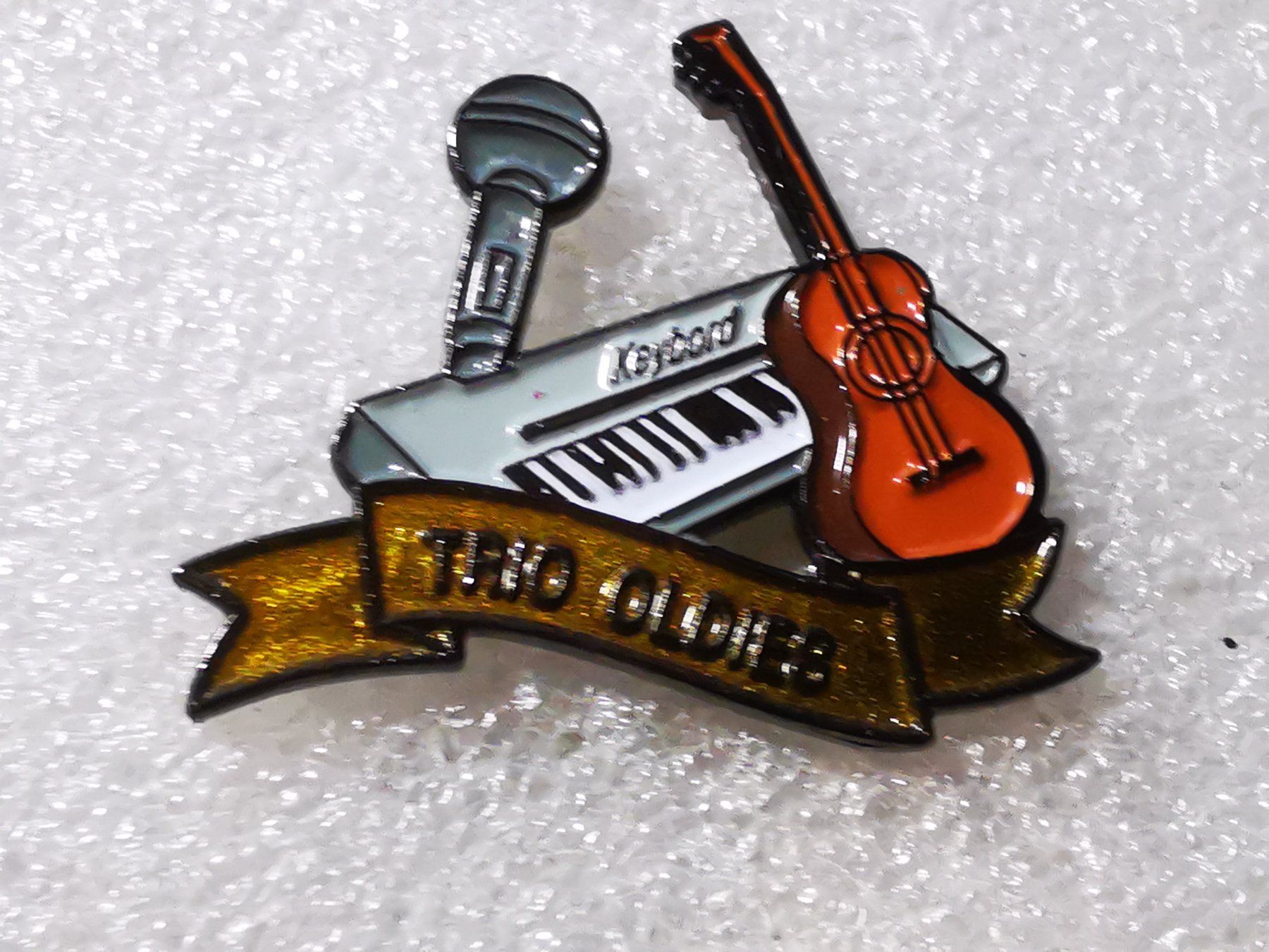 Placchette & Badge: Ansteckpin 127: Trio Oldies – Usato da Oppligen venduto da Pin-Fall-Shop