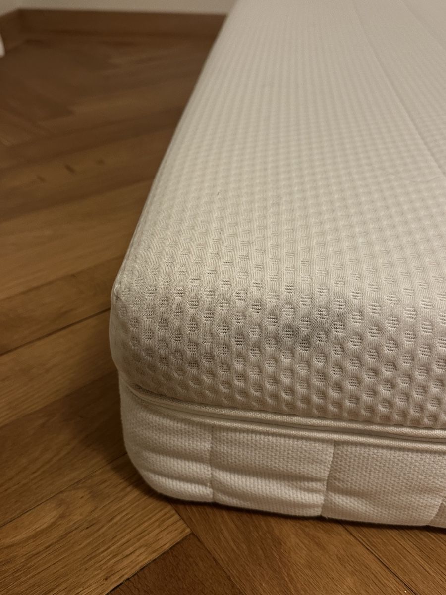 Ikea Matelas: IKEA Matratze mittelfest – D'occasion à Bern par lyn_lpj7 4