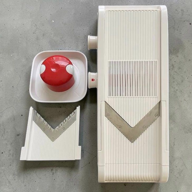 Tupperware Elettrodomestici da cucina: Mandoline coupe-legumes MandoChef Tupperware. Neuve – Usato da Morges venduto da vintiques