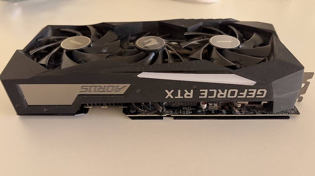 Gigabyte Cartes graphiques: Gigabyte AORUS GeForce RTX 3070 MASTER 8G, Revision 2.0 – D'occasion à Niederwangen BE par lia95 1
