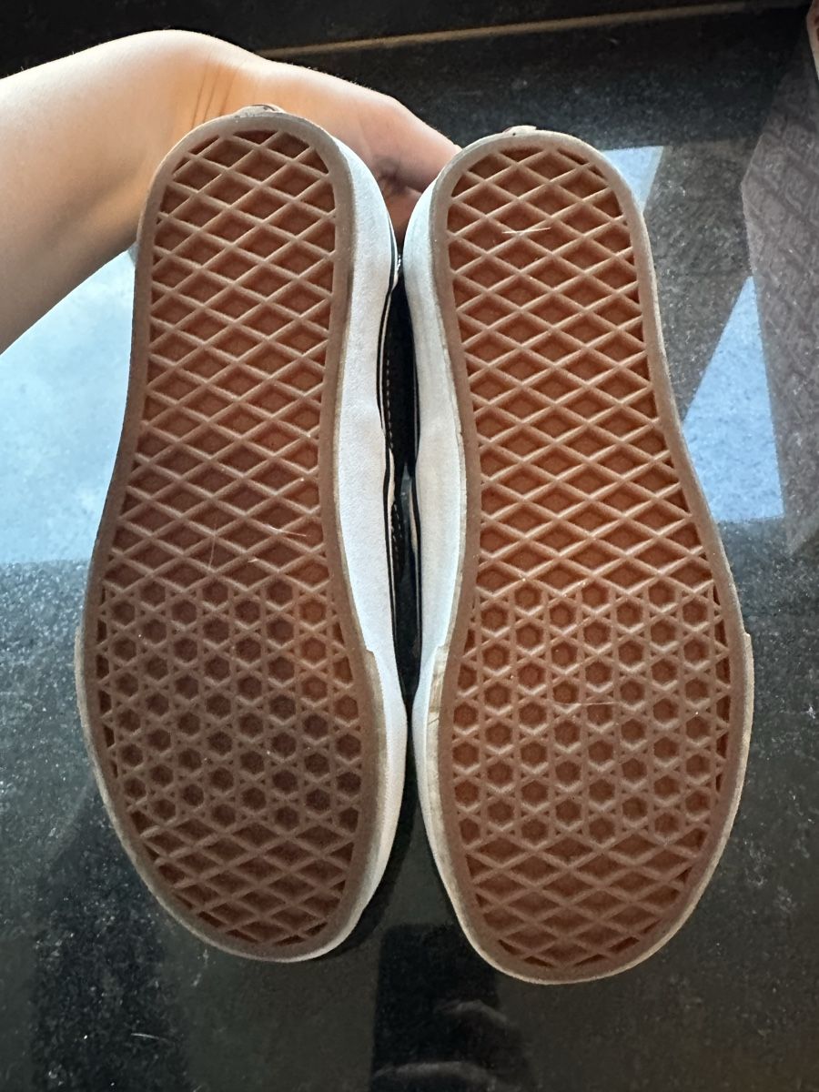 Vans Scarpe da uomo: Vans Slip On Black 37 – Usato da Bern venduto da Shininglove 4