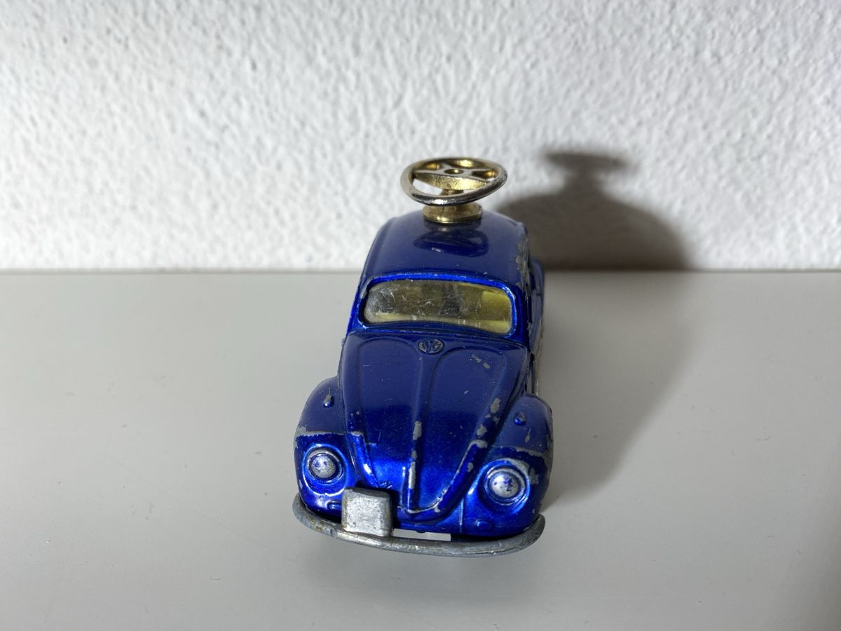 Corgi Toys Modellini d'auto: Corgi VW 1300 saloon – Usato da Winterthur venduto da ben_9vxx 1