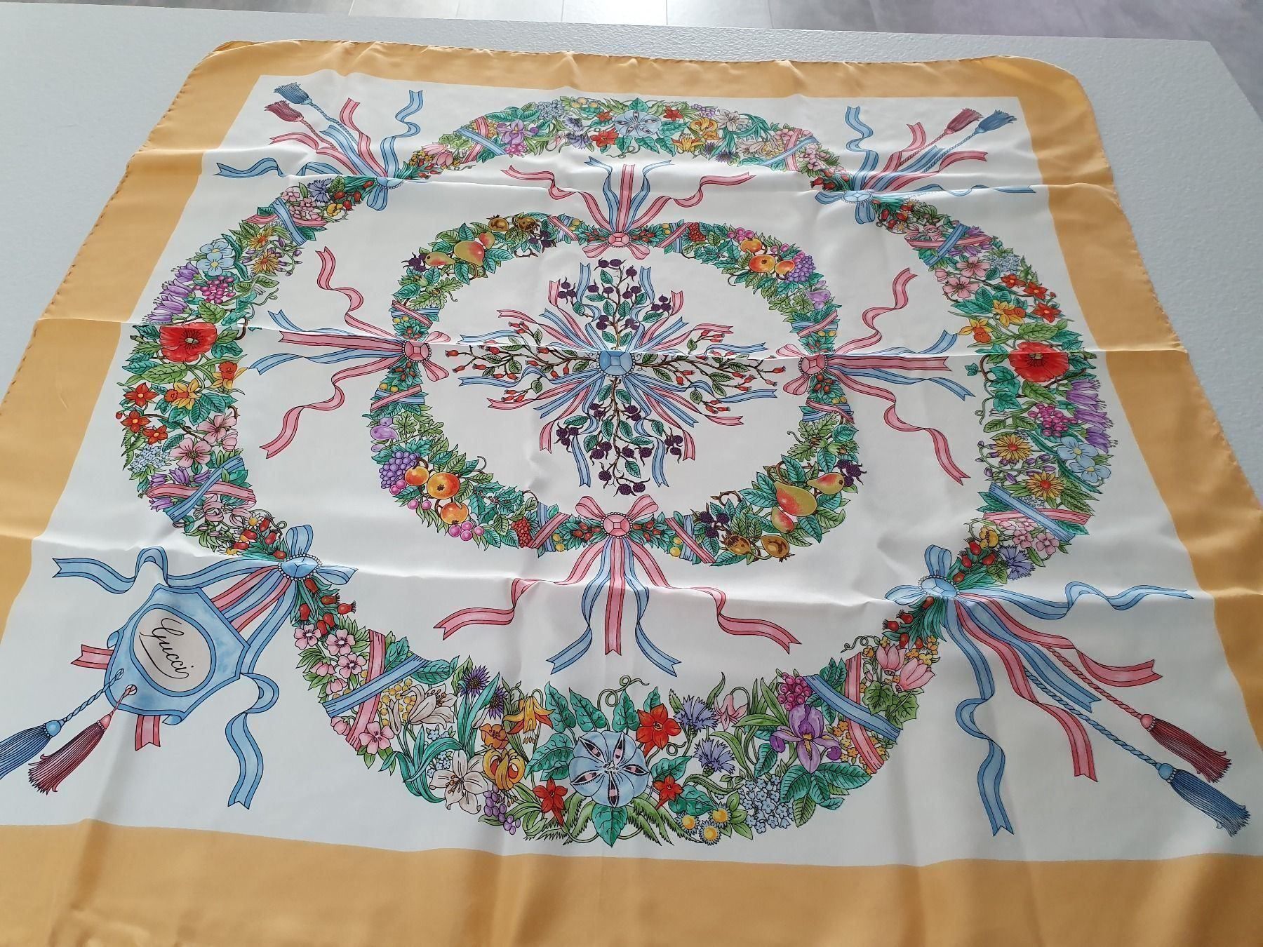 Foulard & Sciarpe: rar!original GUCCI V.ACCORNERO silk – Usato da bellinzona venduto da zeus6535