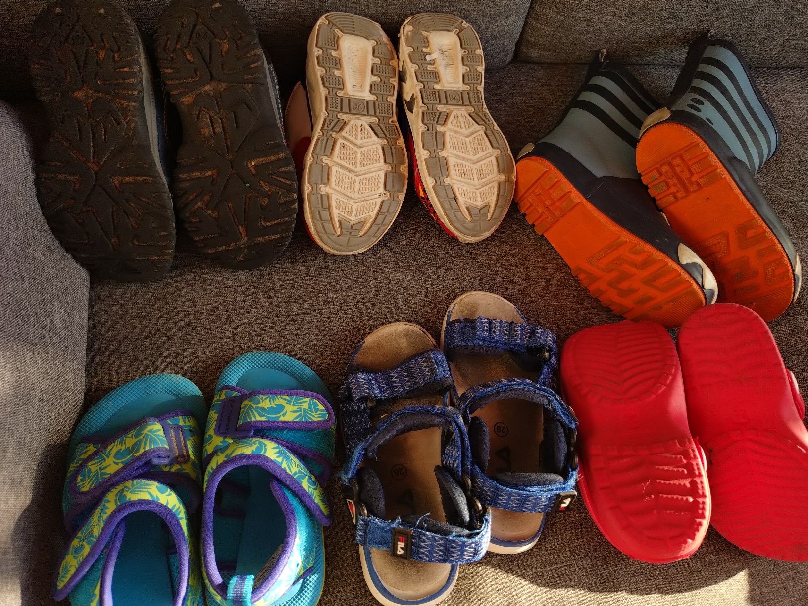 Scarpe da uomo: 5 Paar Kinder Schuhe Gr.26 – Usato da Goldach venduto da Fuchour 2