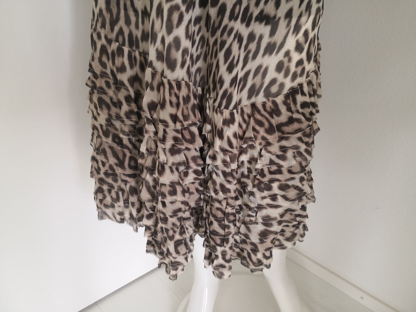 Twinset Röcke: TWINSET ROCK MIT RUSCHEN & ELAST & GEFUTTERT, ANIMALPRINT – Neu (gemäss Beschreibung) aus Olten von Naja-Twins-Twins 9