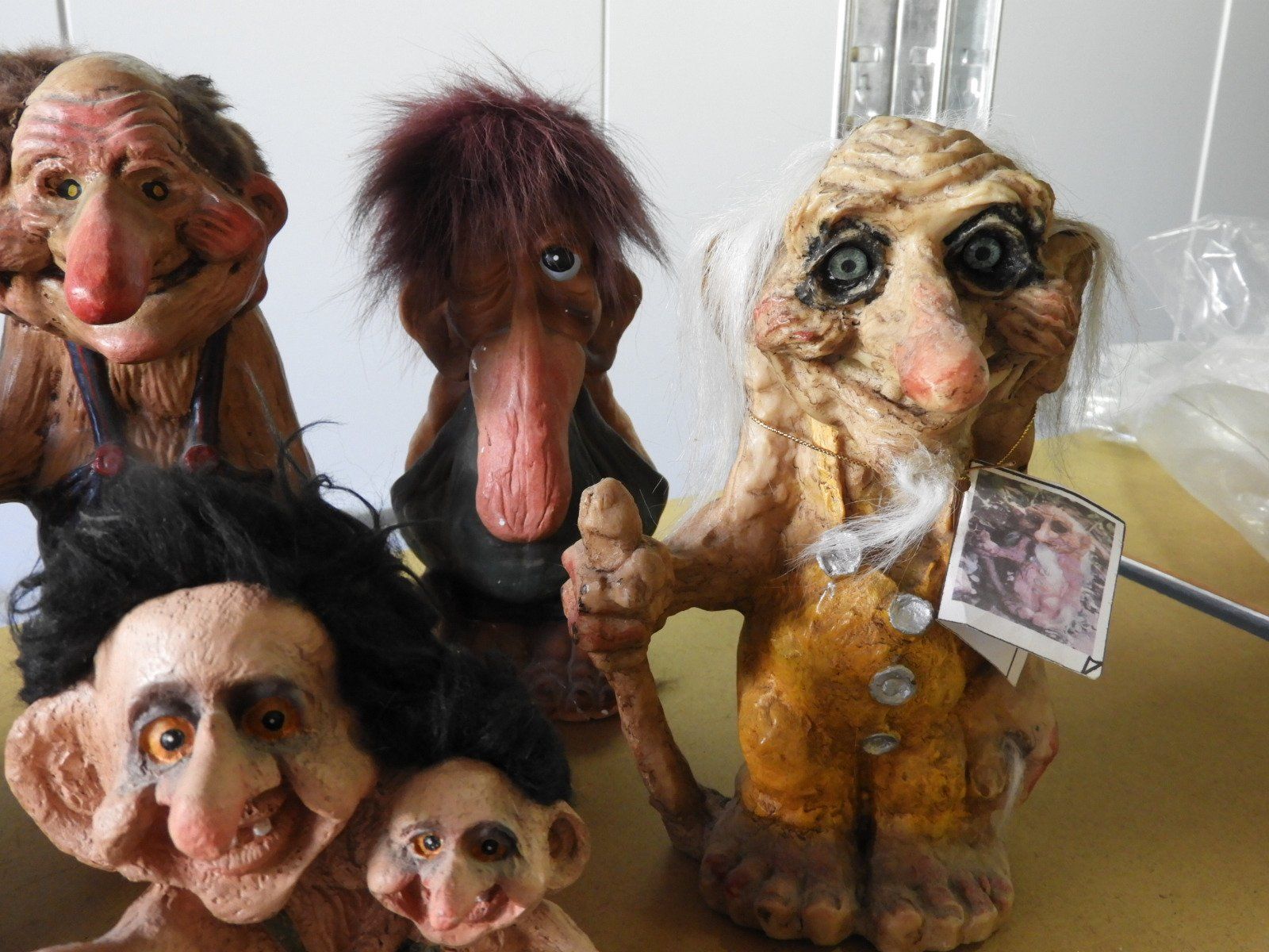 Statuette: TROLL'S 6  KOPIERTE NY FORM KERAMIK TROLL'S – Usato da Ettingen venduto da troll-mutter 2