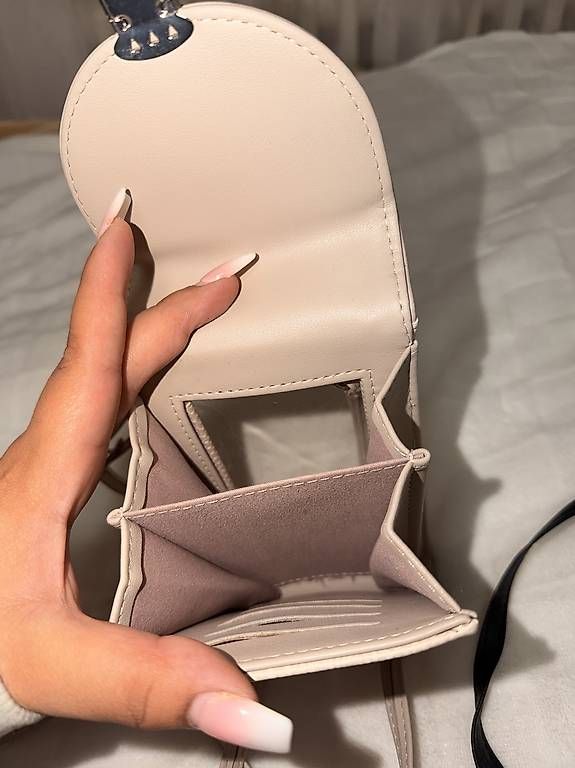 Borse: Edel & Stark Handytaschen – Usato da Rapperswil SG venduto da s_dasilva 3