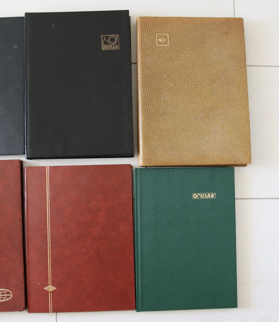 Album: Briefmarken Albums – Usato da Oberentfelden venduto da lakipul 2