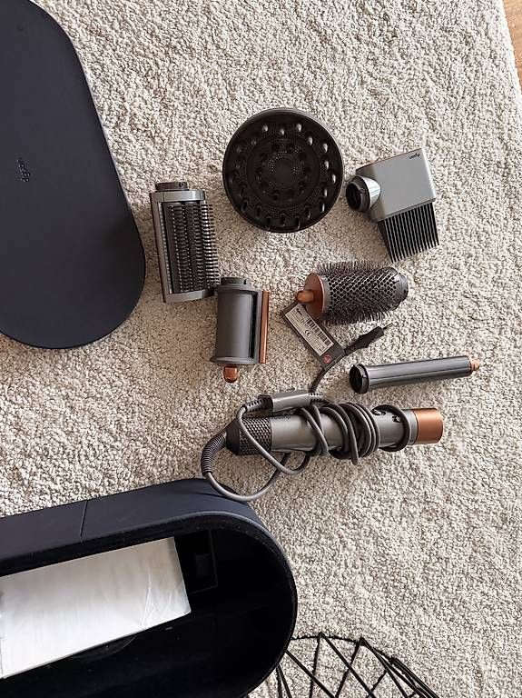 Asciugacapelli: Dyson Airwrap Complete Long  Nickel/Kupfer mit Originalbox – Usato da Meggen venduto da mar_rb27