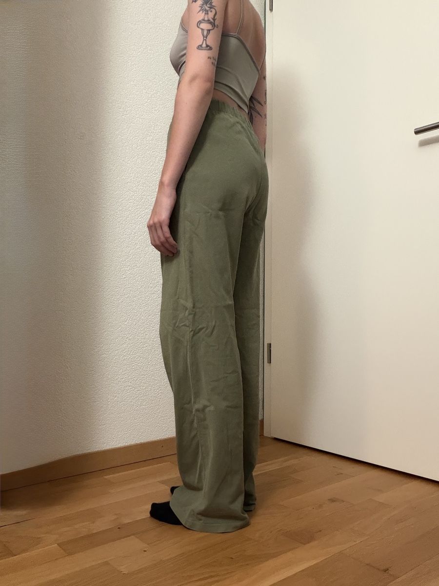 Pull&Bear Pantalons: Pantalon Large Lounge Cosy Pull&Bear – D'occasion à Cortaillod par Glltn.leane 2