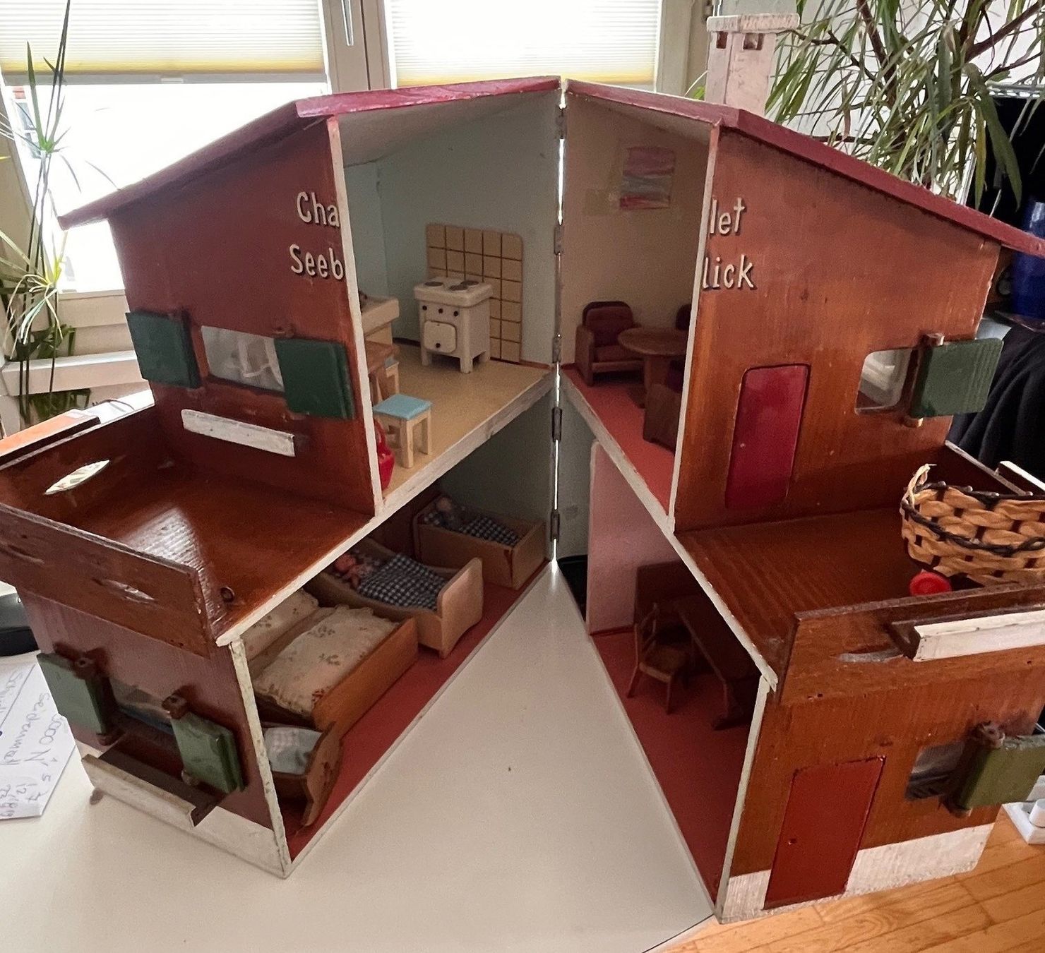 Case e mobili per bambole: Wunderschönes, antikes Puppenhaus – Usato da Zürich venduto da Ache 1