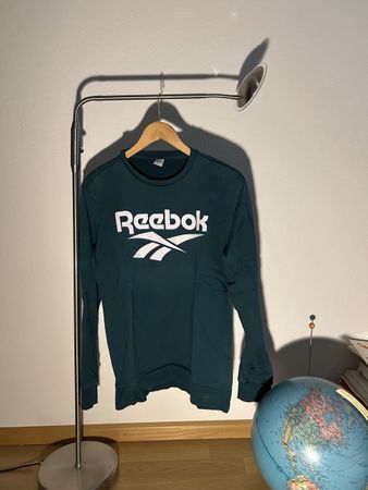 Grüner Pullover Reebok