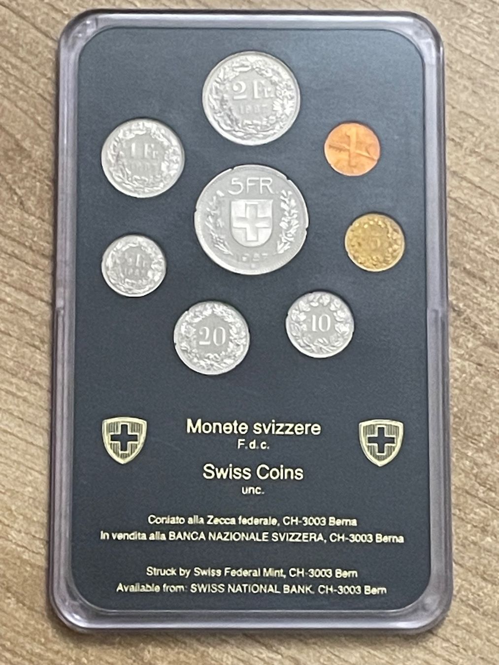 Tutti le monete: Münzsatz Schweiz 1987 Stgl – Nuovo e nell'imballaggio originale da Schlossrued venduto da Tkanada
