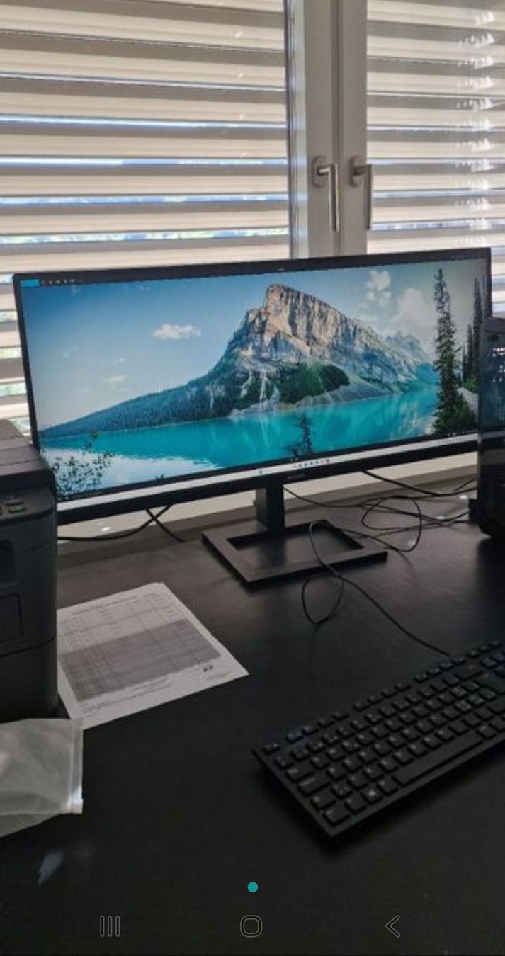 Philips Monitor: Philips Gaming Monitor – Usato da Zürich venduto da Abrar123