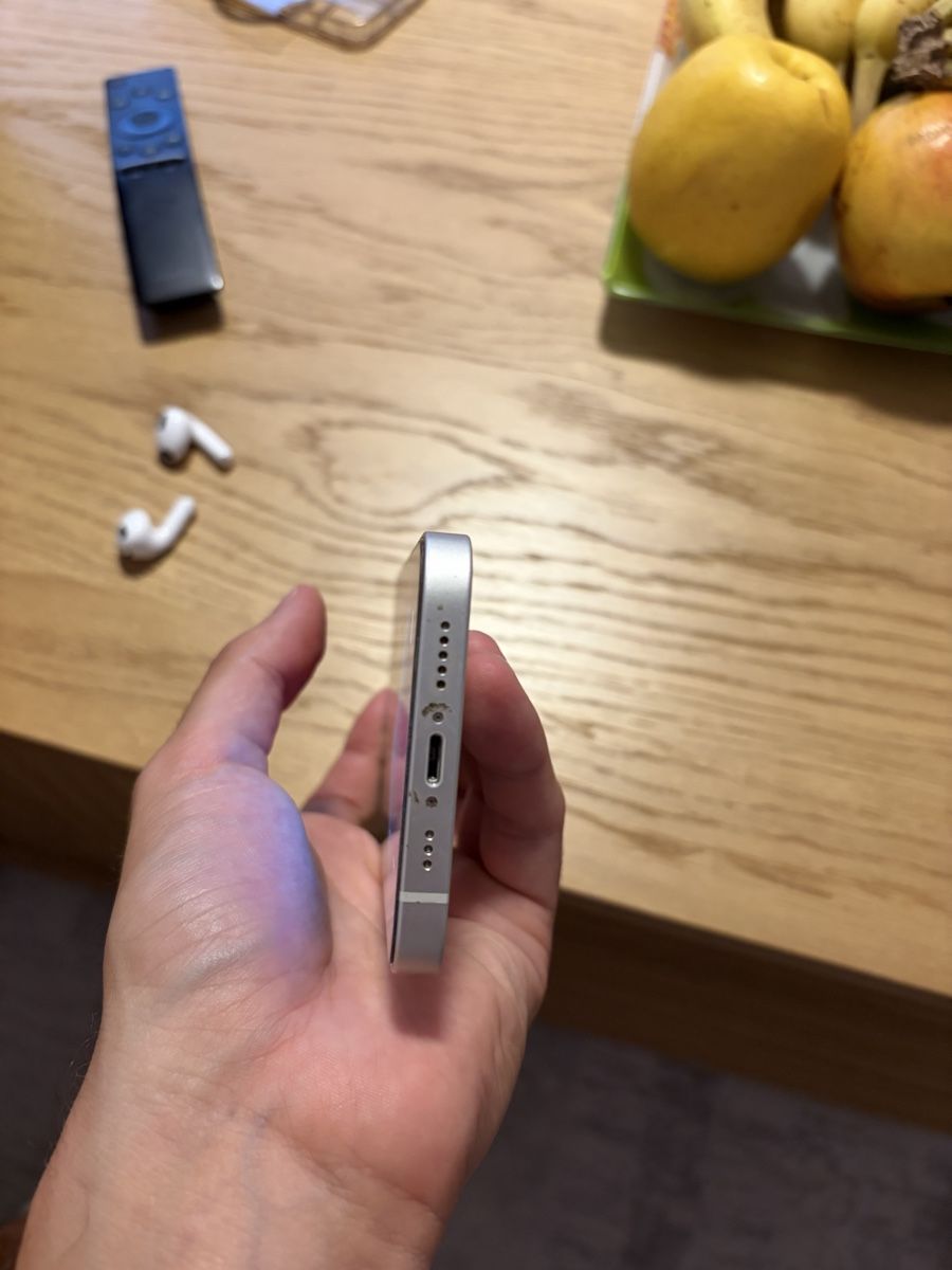 Apple Telefoni cellulari / Smartphones: Iphone 13 128GB – Usato da Zürich venduto da Bezo.zh 5