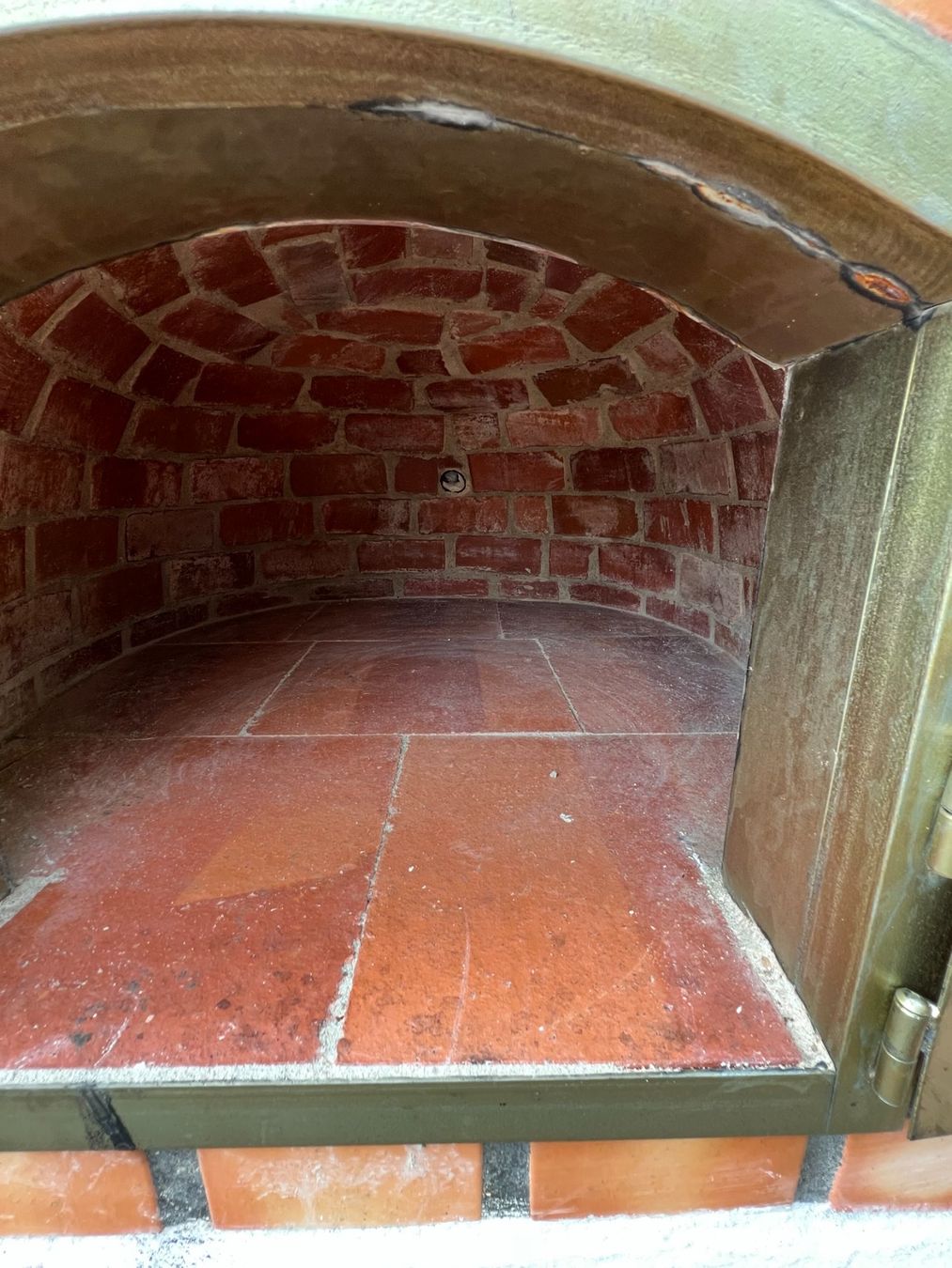Forni per pizza: Fours à bois – Nuovo (secondo la descrizione) da Avenches venduto da tc-granit 2