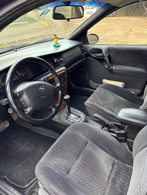 Automobili: Opel Vectra Automatique  – Usato da Sion venduto da ALDANUBE 2
