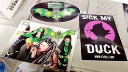 Extize - Cyber Gothic | Postkarte + 2x Sticker
