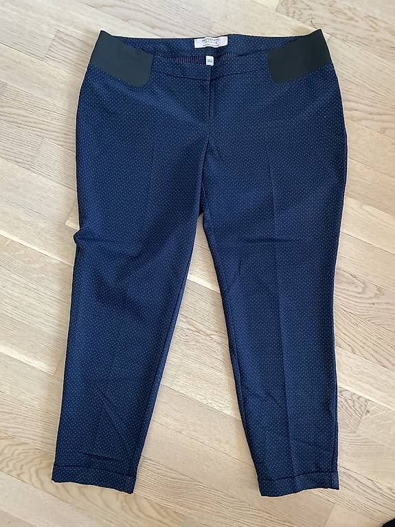 Pantaloni: Umstandshose Grösse 40 – Usato da Brütten venduto da Snowkiwi