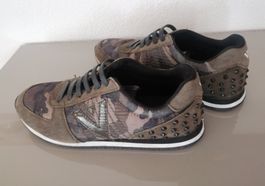 Sneakers camouflage mit Nieten Gr. 39