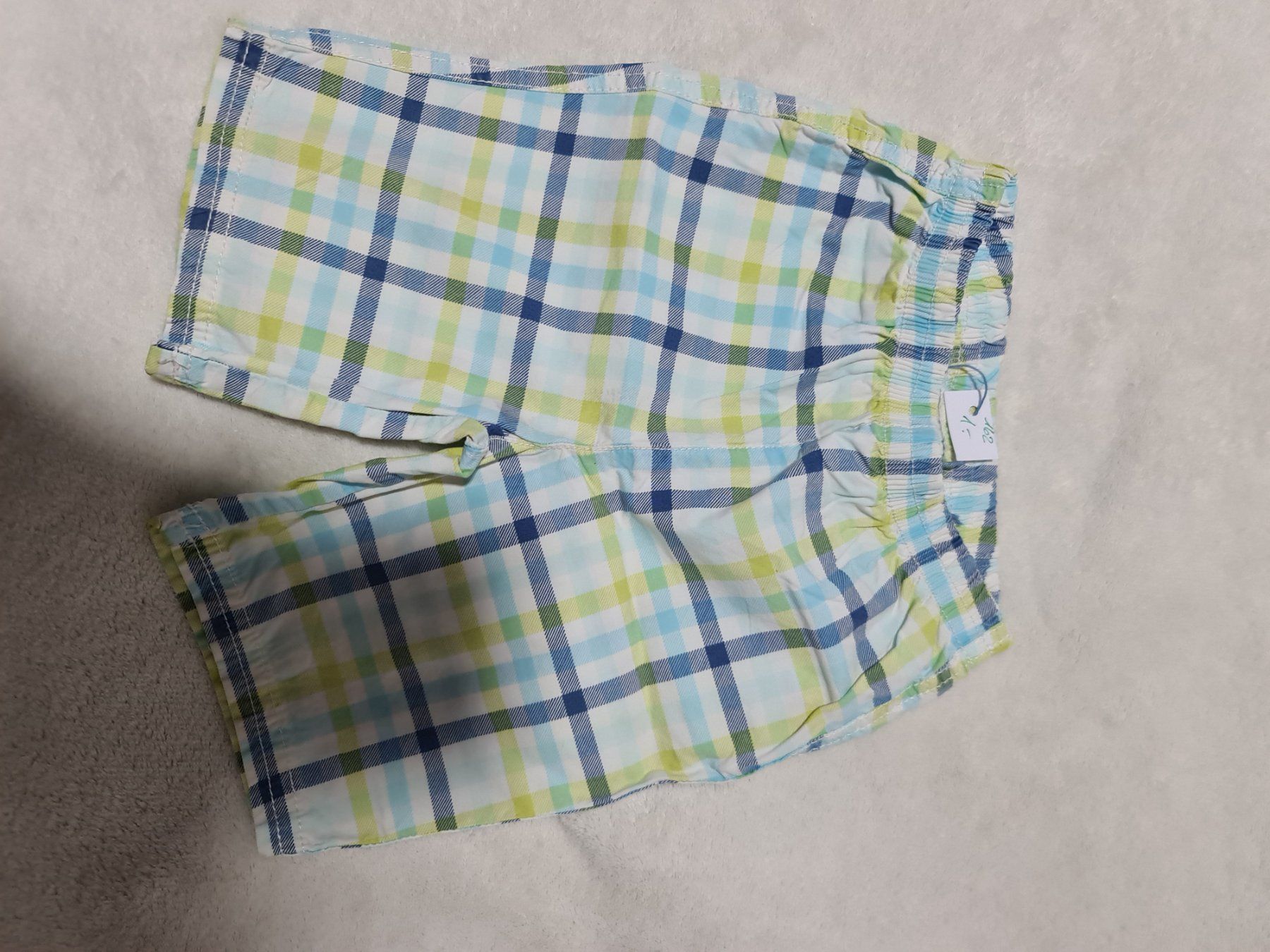 Hosen: Bermuda short taille 86cm – Gebraucht aus Orbe von wulfnacht