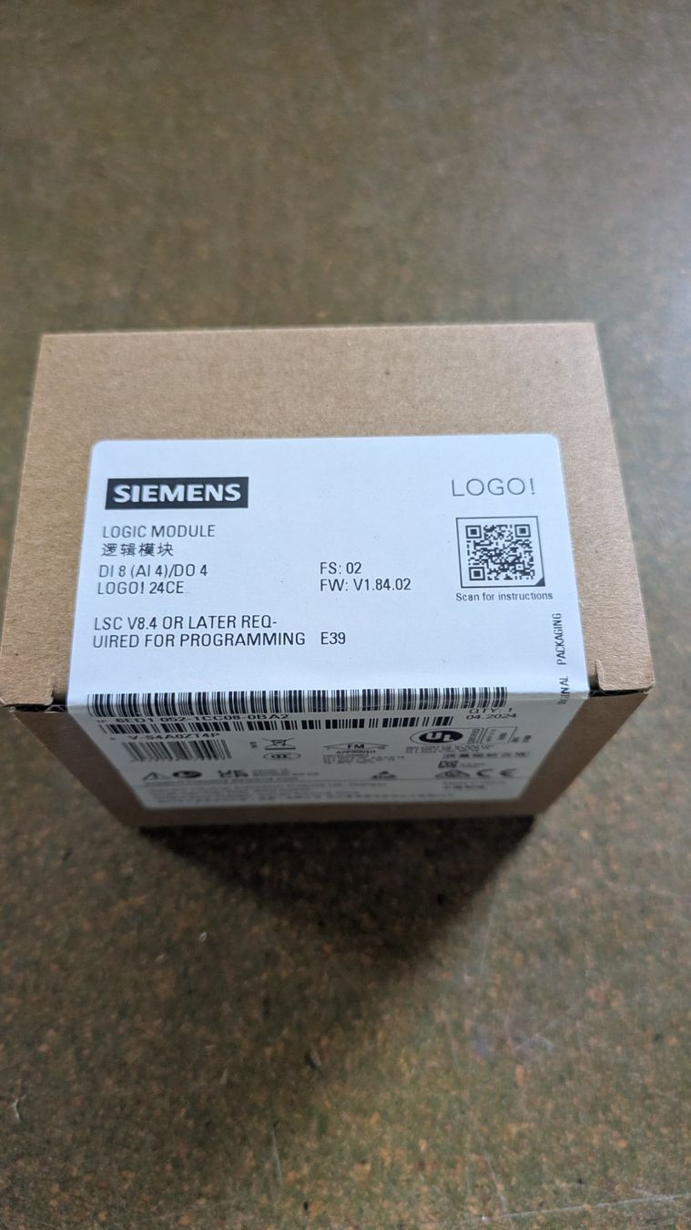 Siemens Componenti elettronici: Siemens LOGO! 24 CE      6ED1052-1CC08-0BA2 – Nuovo e nell'imballaggio originale da Lotzwil venduto da Kape 1