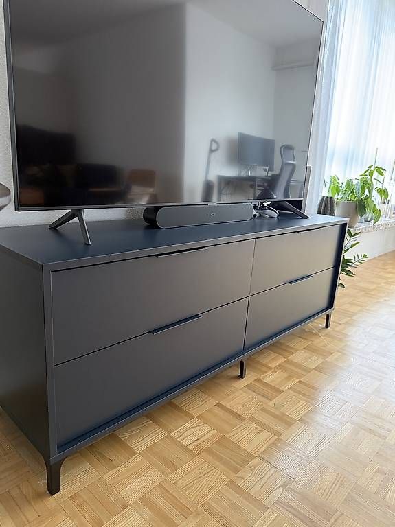 Ikea Mobili TV: IKEA blaues TV Sideboard – Usato da Dietikon venduto da meg_6nyg 2
