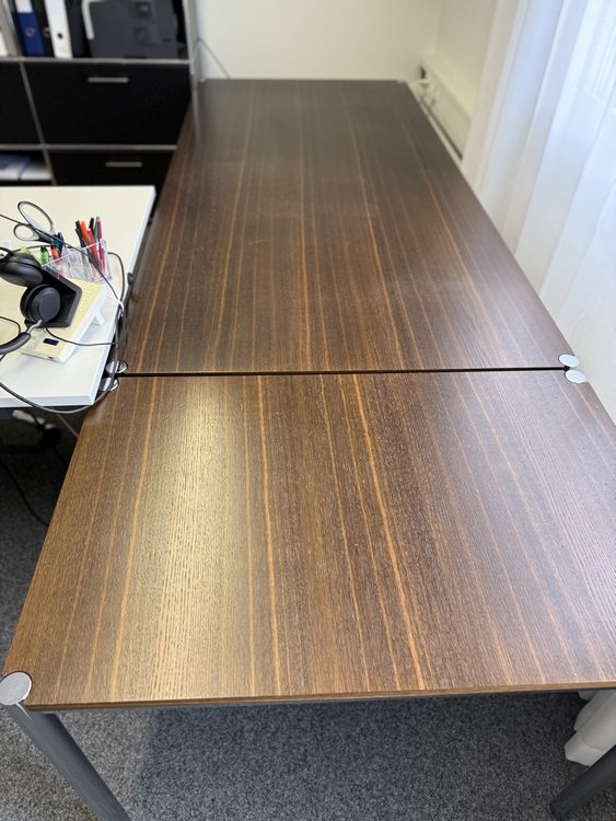 Scrivanie: Grosser Schreibtisch mit Holzoptik - Ideal fürs Homeoffice – Usato da Eich venduto da gabriela1977