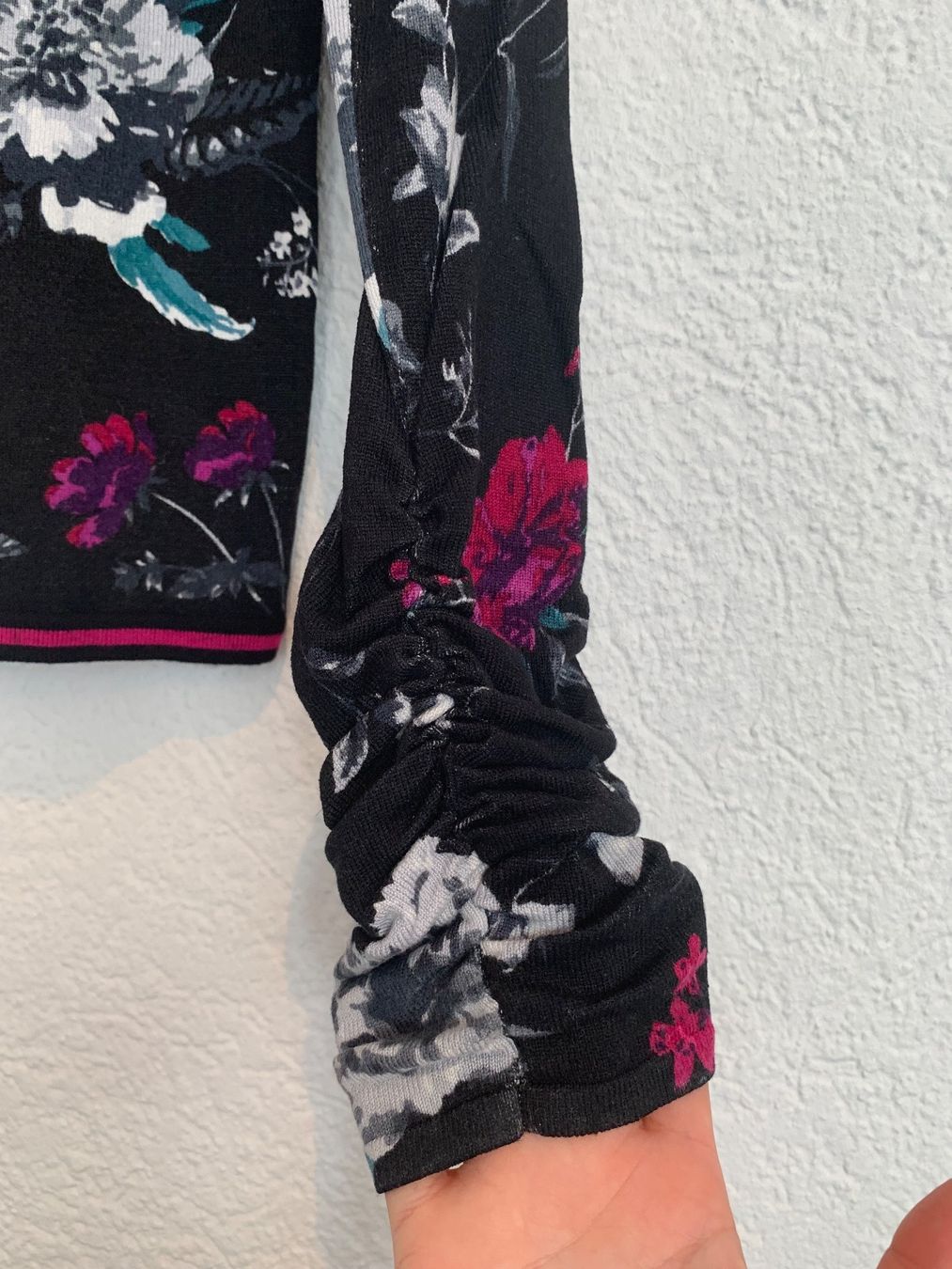 Betty Barclay Maglioni & Felpe: Betty Barclay Pullover Blumen schwarz pink Gr. 36 / S – Usato da Fislisbach venduto da KolibriSecondhand 6