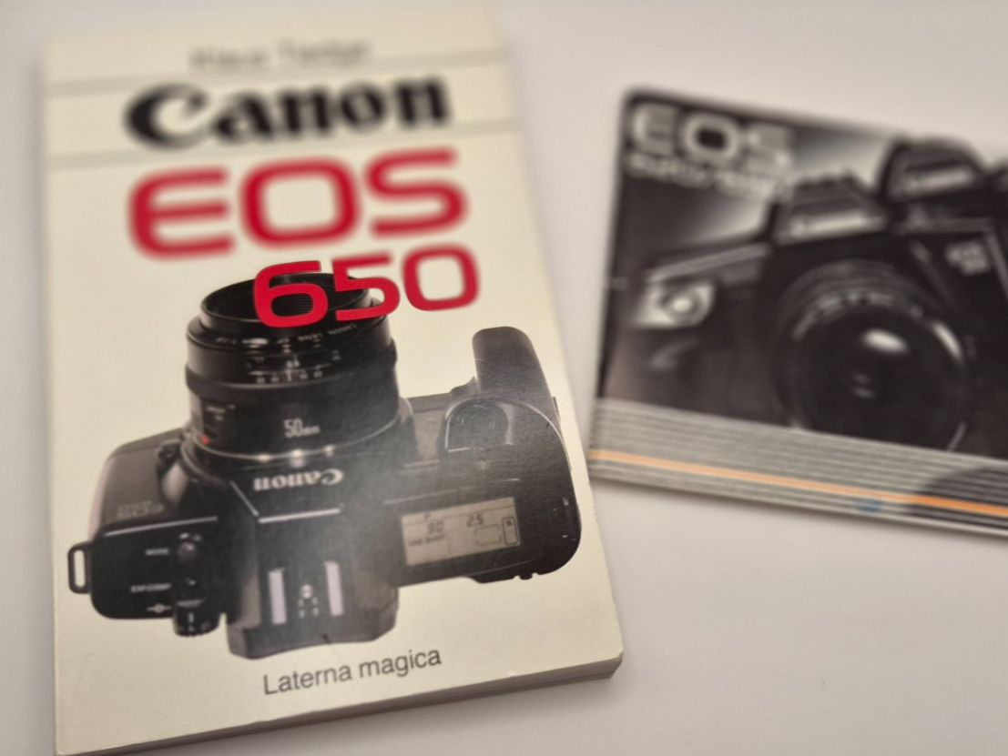 Canon Fotocamera: Canon EOS 650 + EF 35-70mm + Handbücher – Usato da Ebmatingen venduto da Campbelli 2