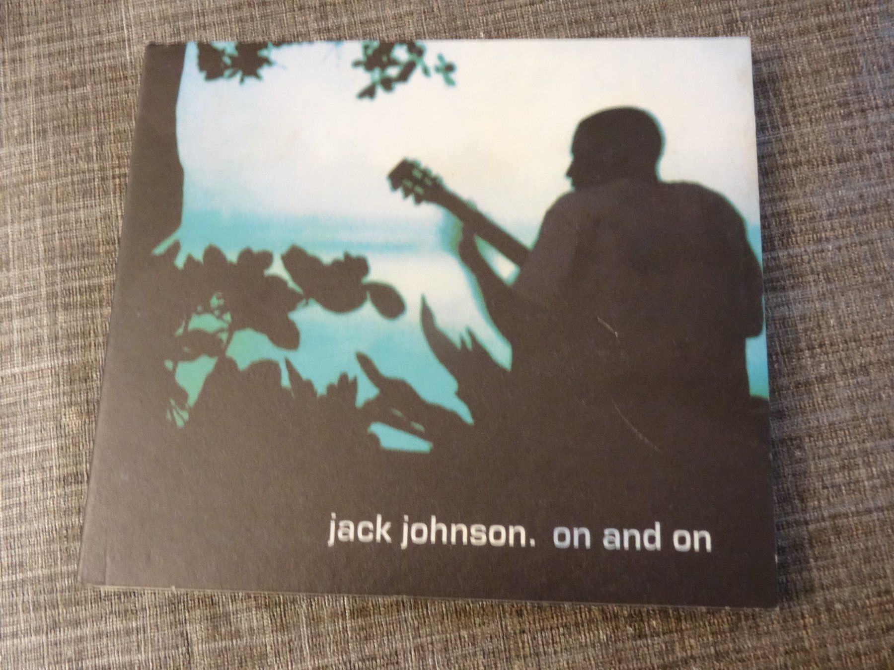 CDs: Jack Johnson - on and on CD – Gebraucht aus Olten von