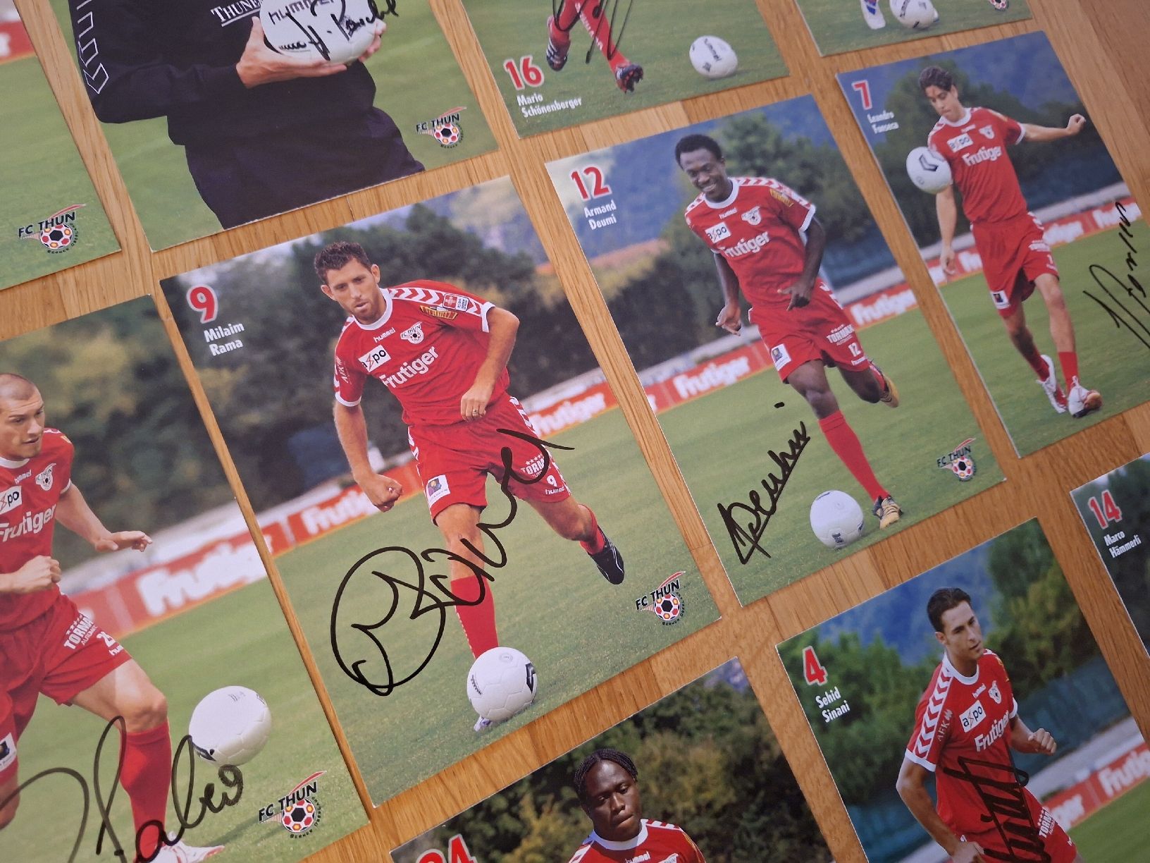 Autografi: 18x Autogrammkarten FC Thun original – Usato da Thun venduto da wuschu 1