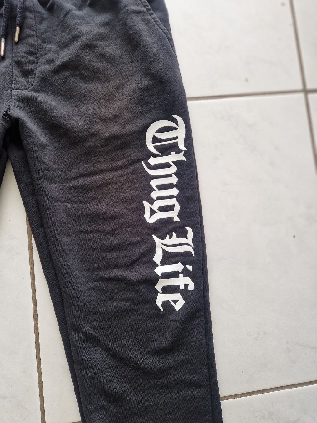Hosen: Thug Life Sweatpants  – Gebraucht aus Bassersdorf von DonSolo 1
