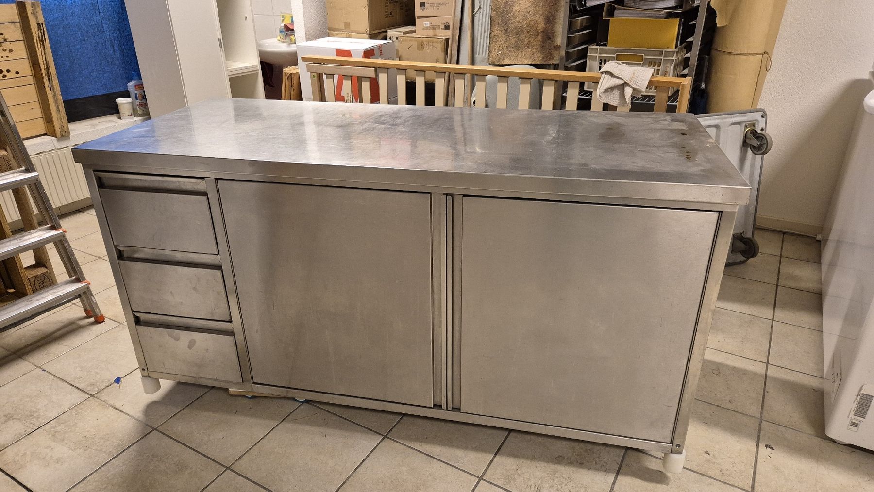 Cucine complete: Meuble en inox – Usato da Miex venduto da Avavelle