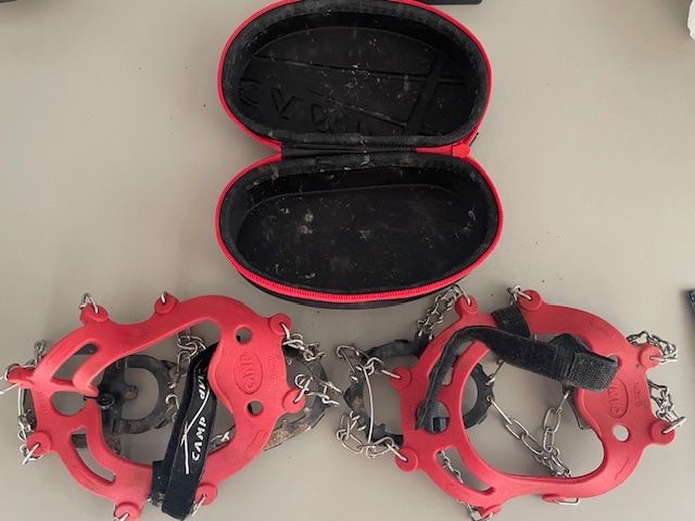 Altro in Alpinismo & Escursioni: CAMP Ice Master light crampons 13 point - size Large 42-44 – Usato da St-Triphon venduto da keb_y2f8